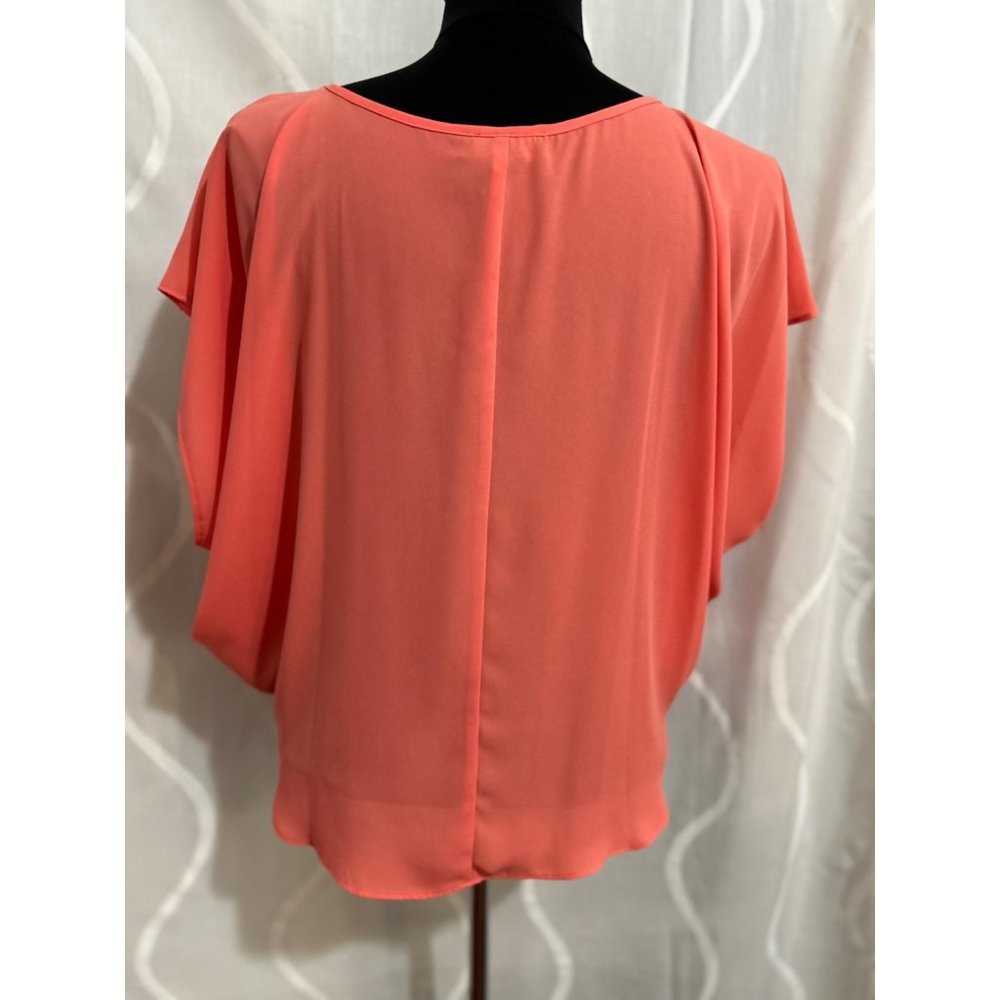 A. Byer, Salmon Colored, Ladies, Poncho Style Top, Size Medium - Picture 3 of 8